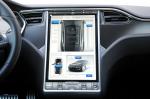 Tesla Model S 2012 года